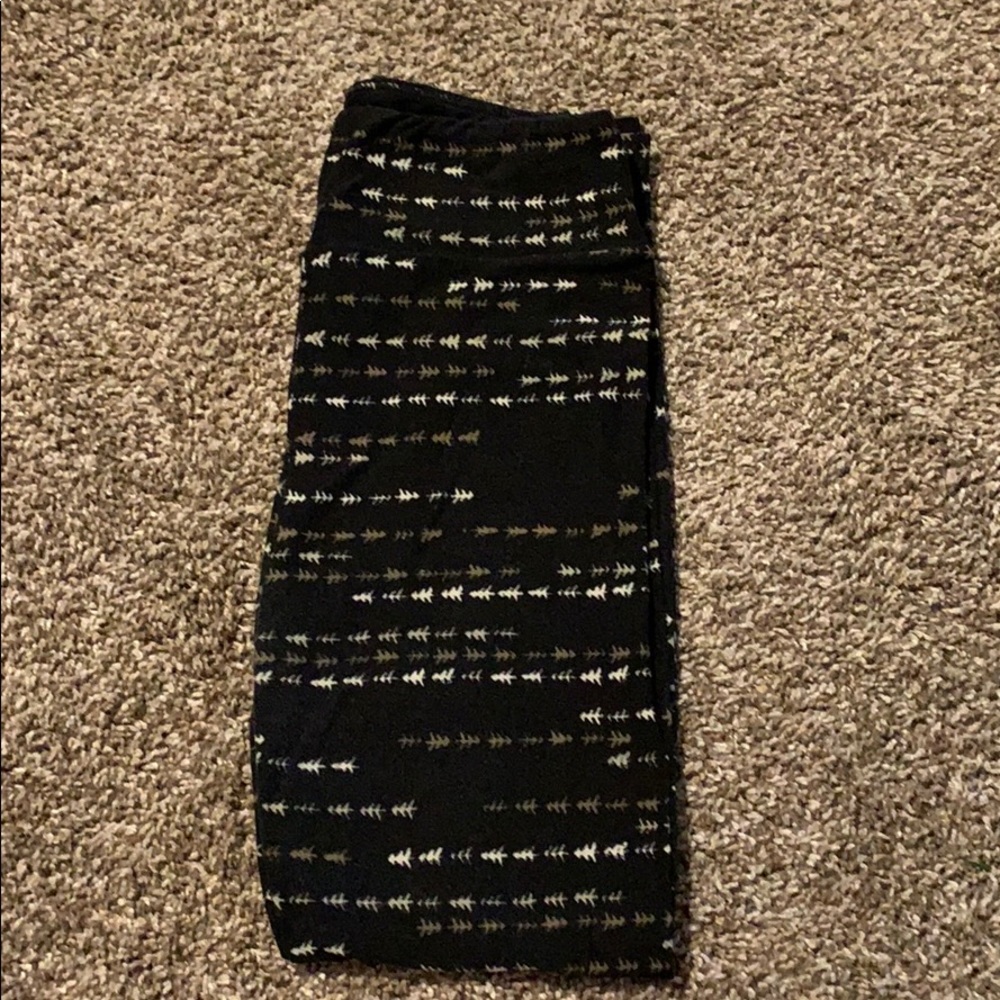 Vintage unicorn tree/arrow Lularoe leggings